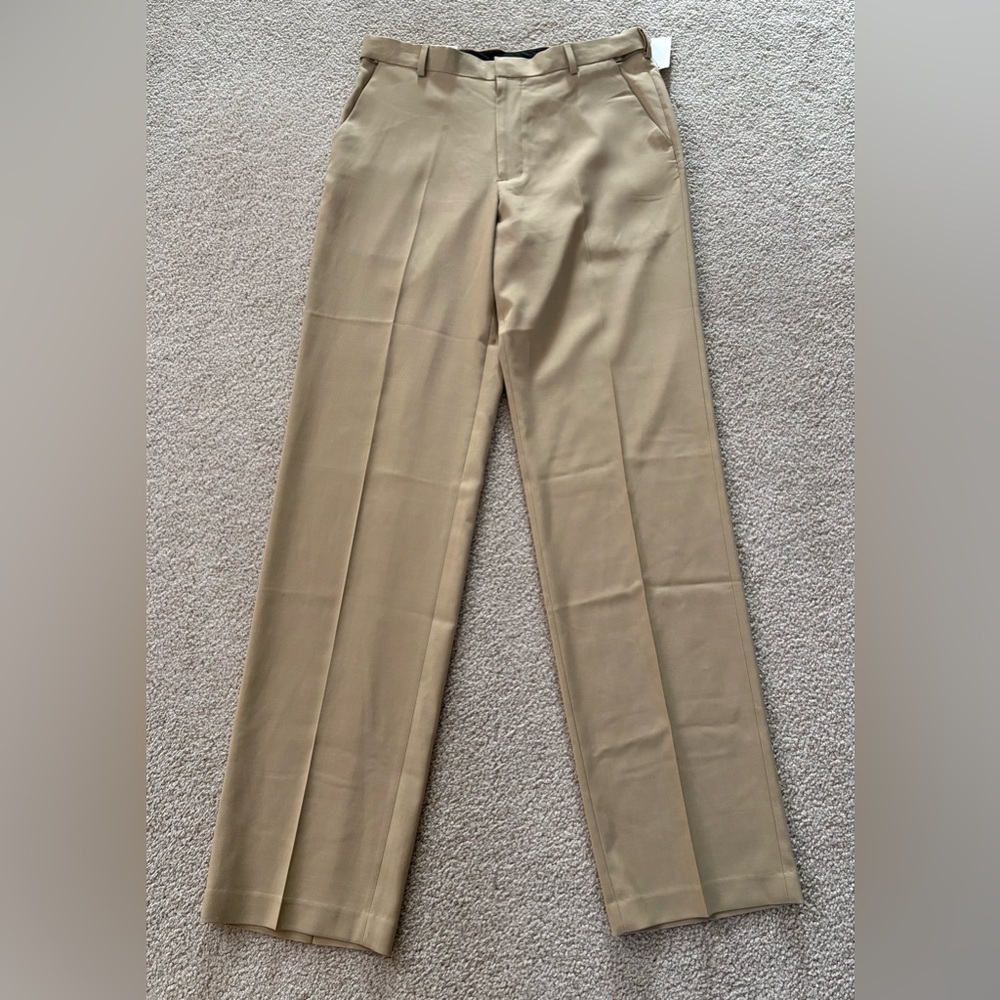 Van Heusen Men's Classic Khaki Dress Pants